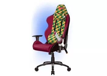 Для истинных воинов: Lenovo выпустила игровое кресло со встроенной катаной