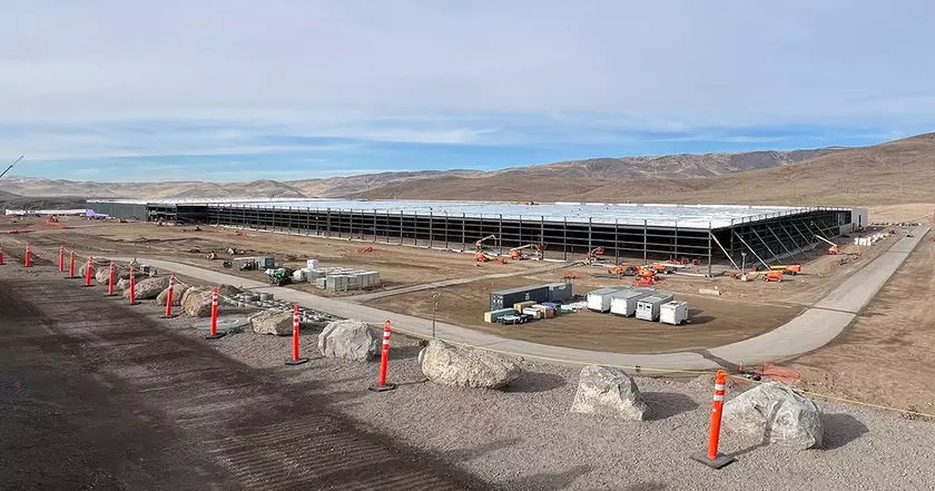 Запуск строительства Semi Factory в Неваде: новая эра для транспорта