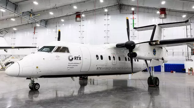 Pratt & Whitney's hybrid jet engine ...