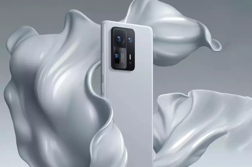 Инсайдер: Xiaomi 12 с чипом Snapdragon 898 на борту представят в декабре