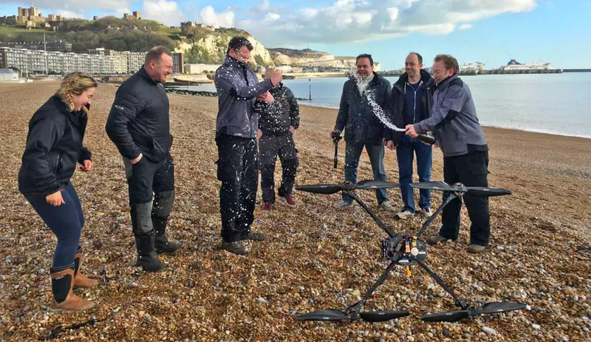 Дрон-рекордсмен перелетел Ла-Манш