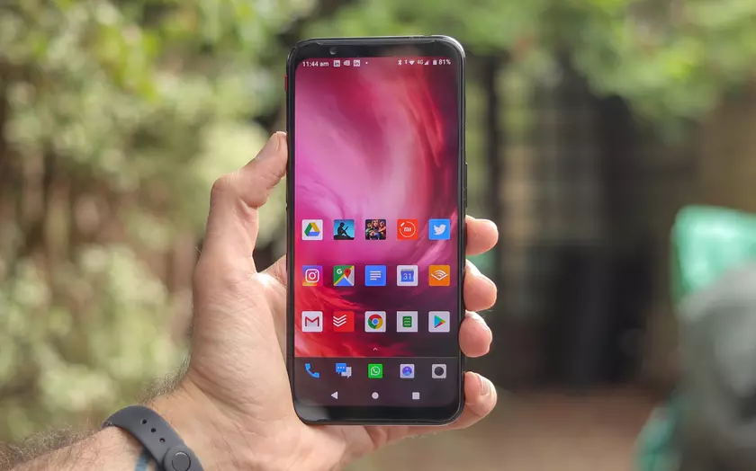 Nubia Red Magic 6 станет первым смартфоном в мире, который получит экран на 165 Гц