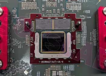 Intel и Microsoft объявляют стратегическое партнерство для конкуренции с Apple