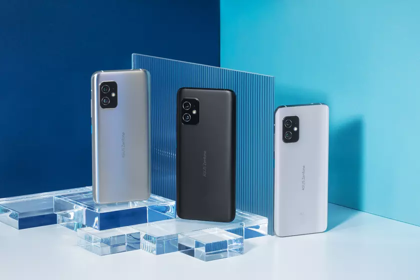 ASUS ZenFone 8: компактный смартфон с 5,9" дисплеем, который удобно держать в одной руке, за €700