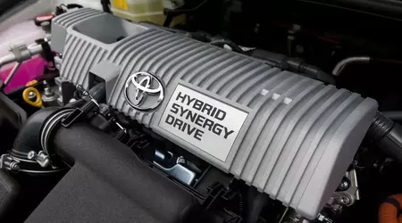 Гібридна впертість: Toyota готує нове покоління батарей та 1000 км автономності