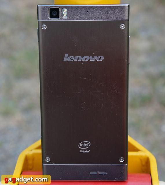 Обзор Lenovo K900: начало атомного века  -3