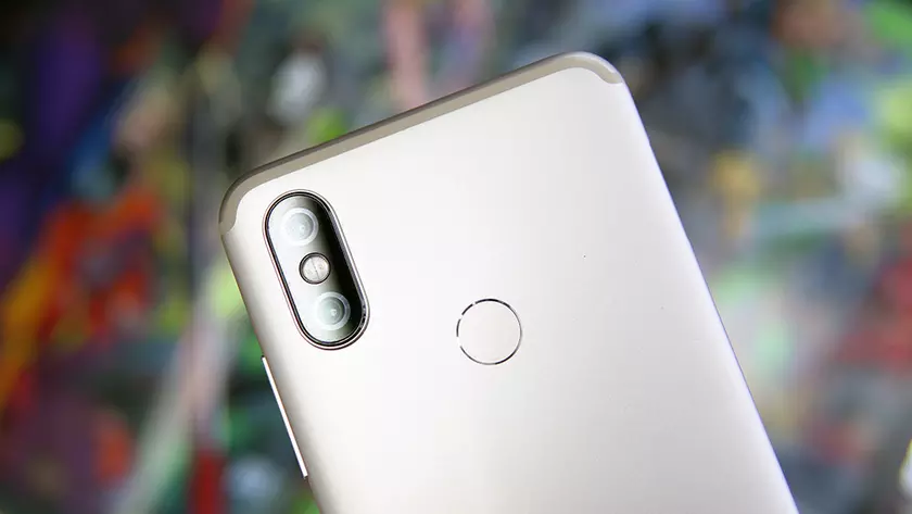 Xiaomi Mi A2 научился снимать FullHD-видео при 60 к/с