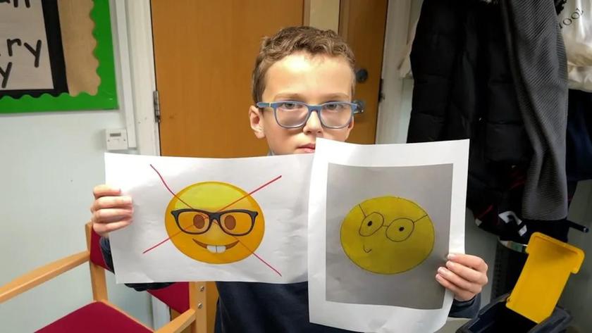 10-летний мальчик просит Apple изменить эмодзи в очках — он считает его оскорбительным