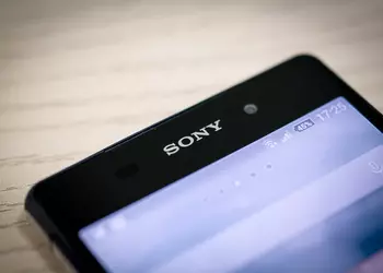 Бог троицу любит. Обзор флагманского смартфона Sony Xperia Z2