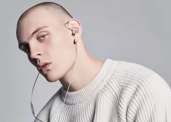 Meizu introduced the "bare" headphones-transformers Live and Flow Bass for $ 93