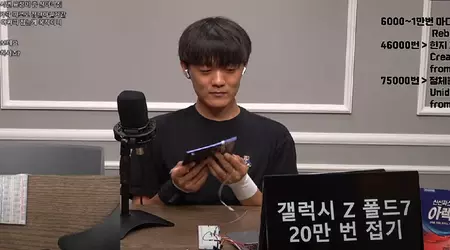 Who will break first? Korean blogger live tests the strength of the Galaxy Z Fold 7 foldable smartphone