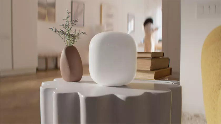 Google анонсировала Nest Wifi Pro: роутер с поддержкой Wi-Fi 6E, трёх диапазонов и скоростью до 5.4 Гбит/с