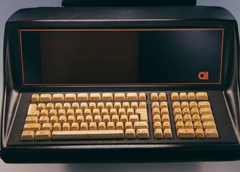 Клининговая компания во время уборки дома случайно нашла 2 первых в мире настольных компьютера 50-летней давности