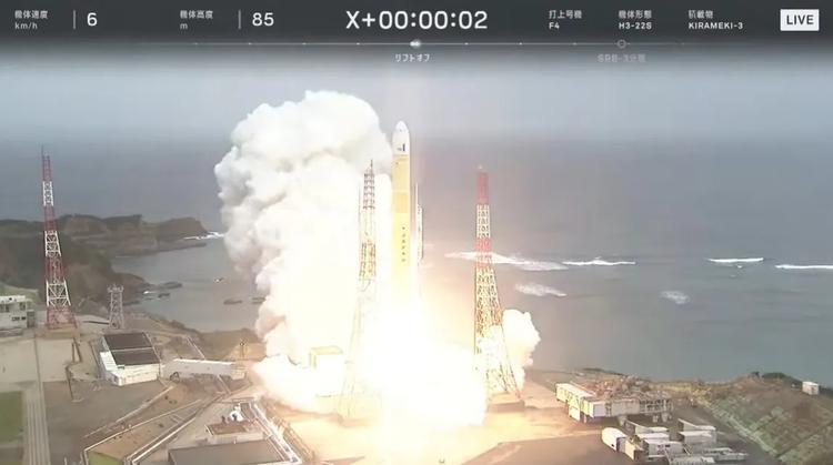 Japan launches second military communications satellite ...