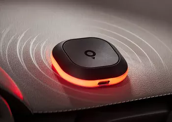 Дисплей не нужен: TomTom представила компактный помощник водителя Tom