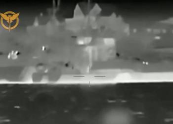 Спецоперация ГУР: Украина с помощью морских дронов поразила несколько десантных кораблей черноморского флота рф в Крыму (видео)