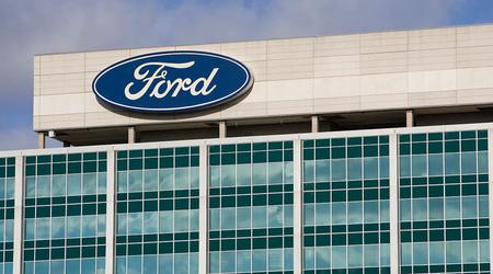 Ford ставить на «паузу» електрокари і переходить до «гібридів»