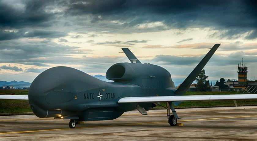 Northrop Grumman a reçu 13 millions de dollars pour développer un radar destiné au drone RQ-4D Phoenix de l'OTAN.