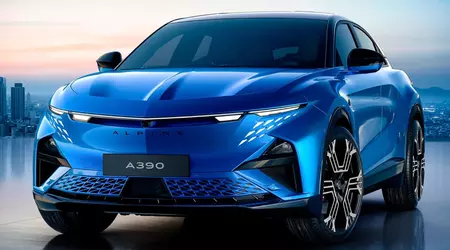L'Alpine A390 a fait ses débuts en tant que concurrent à trois moteurs de 469 ch du Porsche Macan Electric