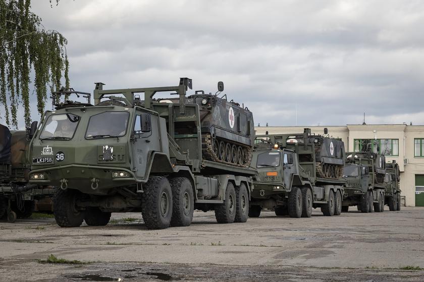 Литва передала Украине уже 50 гусеничных бронетранспортёров M113