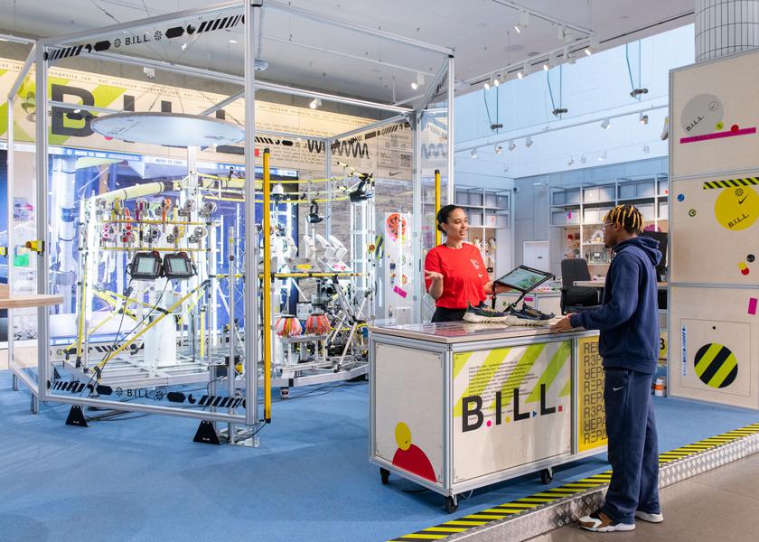 Nike hat B.I.L.L. vorgestellt, einen Roboter, der alte Turnschuhe reinigen und reparieren kann