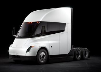 Tesla Semi brennt: Ilon Musks Elektro-Lkw ...