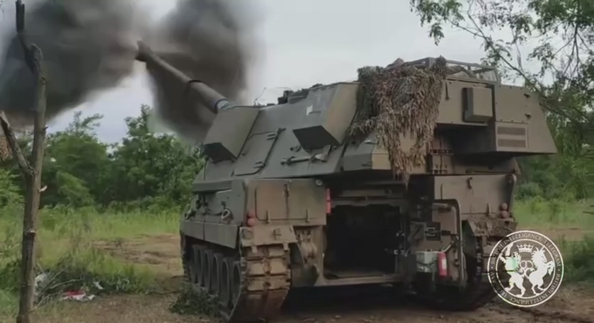 Вооружённые Силы Украины впервые показали боевую работу британской самоходной 155-мм гаубицы AS-90