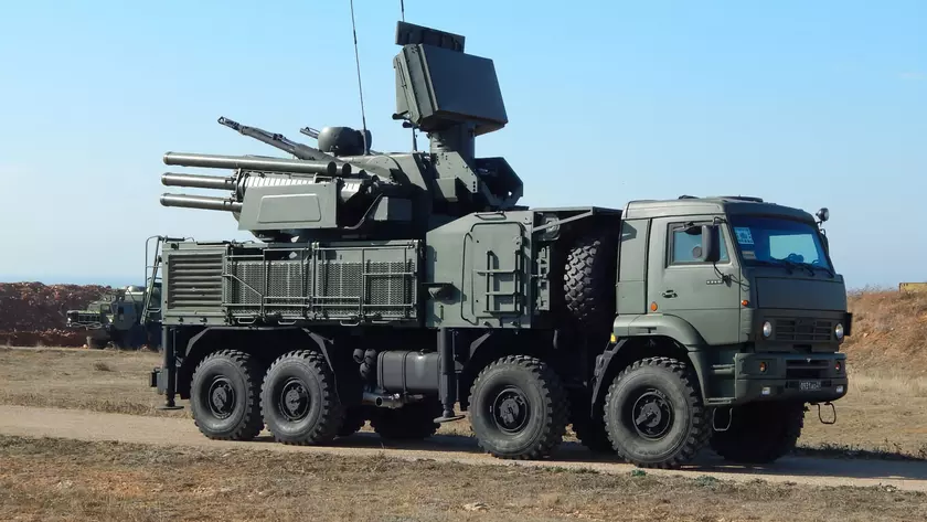 ВСУ уничтожили на Змеином ракетно-пушечный комплекс рашистов «Панцирь-С1»