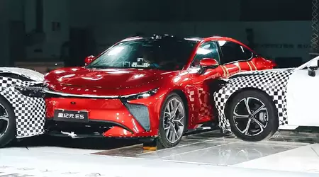 Chery crash test: what happened when two cars hit an electric car at 60km/h?