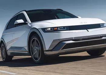 Hyundai has promised free Level 2 chargers to 2025 Ioniq 5 buyers