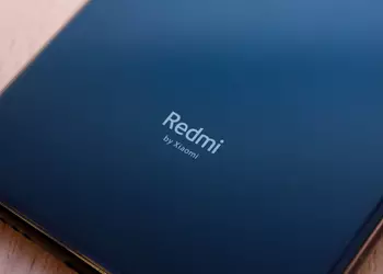REDMI тестирует игровой смартфон K-серии со встроенным кулером и RGB-подсветкой, сообщает инсайдер