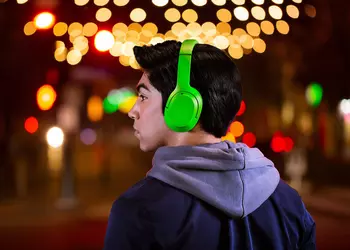 Razer Opus X: беспроводные полноразмерные наушники с активным шумоподавлением и яркими расцветками за $100