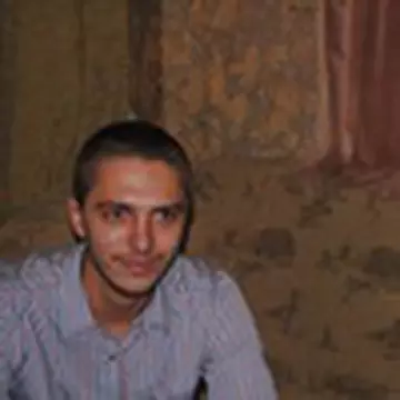 Денис Кухарь