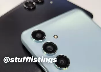 Samsung Galaxy M55 5G in two colours and with a triple camera has surfaced in a photo