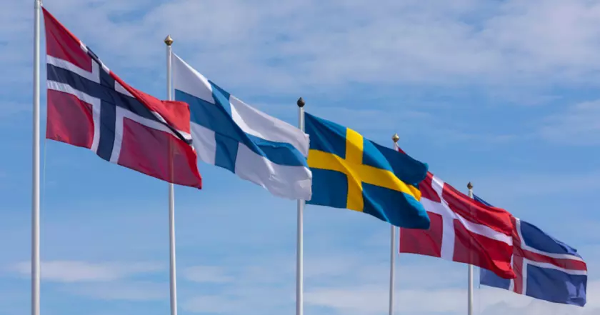 Секреты скандинавских флагов: Символика и традиции