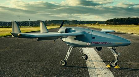 Pas seulement des HMMWV : Le Luxembourg a remis six drones tchèques Primoco One 150 à l'AFU. Ils peuvent voler jusqu'à 200 km et rester en l'air jusqu'à 15 heures.