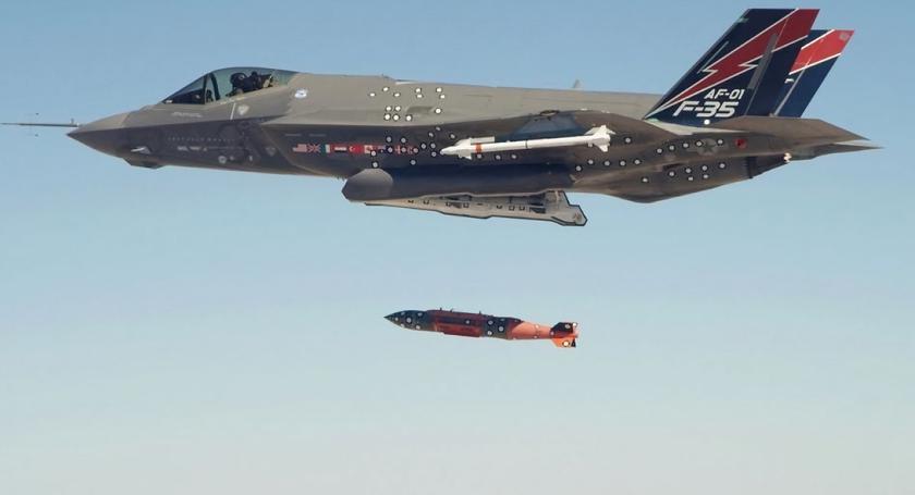 Раньше, чем планировалось: США в декабре перекинет в Европу модернизированные авиационные ядерные бомбы B61-12