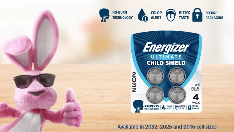 Energizer придумала, как «покрасить» детей, которые глотают батарейки для AirTag