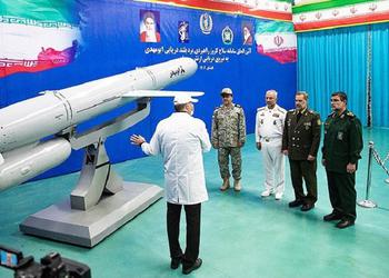 Irán ha adoptado el nuevo misil de crucero Abu Mahdi, dotado de inteligencia artificial y con un alcance de lanzamiento de más de 1.000 kilómetros.