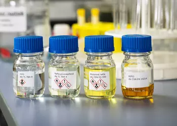 Škoda начала заправлять свои дизельные автомобили экологически чистым топливом HVO