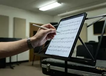 Best Tablets for Sheet Music? We Argued So You Don't Have To