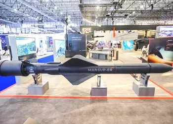 EDGE GROUP представила крылатые ракеты NASEF-20 и NASEF-125 вместе с противокорабельной ракетой MANSUP-ER