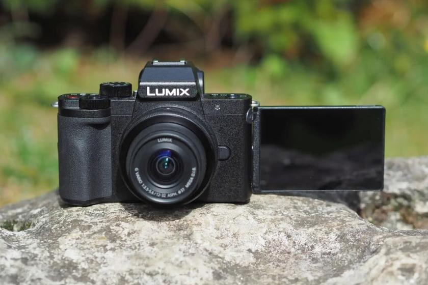 Panasonic Lumix G100 camera for youtube vlogging