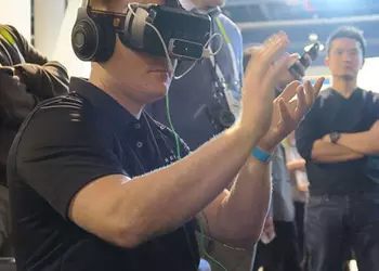 Шлем Razer OSRV сможет отслеживать движения рук благодаря Leap Motion