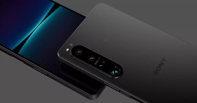 Sony Xperia 1 IV начал получать операционную систему Android 13 в Европе