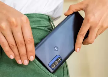 Moto G Pure - Helio G25, 4000mAh, IP52, modest camera and Android 11 for $160