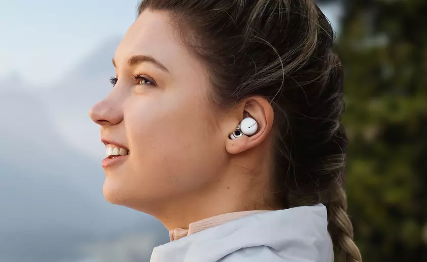 Sony LinkBuds с необычным дизайном и автономностью до 17 часов можно купить на Amazon за $148 (скидка $31)