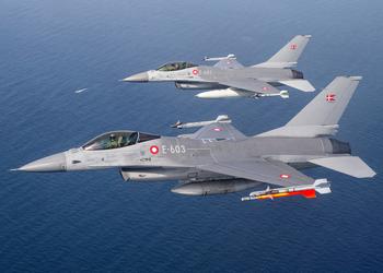 Дания рассказала когда передаст Украине первые истребители F-16 Fighting Falcon