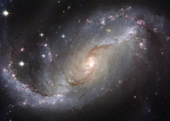 Учёные вновь вернулись к опровергнутой гипотезе старения света, которая предполагает, что Вселенная существует уже почти 27 млрд лет