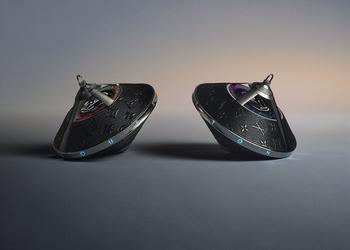 «Космическая» портативная колонка Louis Vuitton сделана из стали, кожи и стекла и стоит $2900